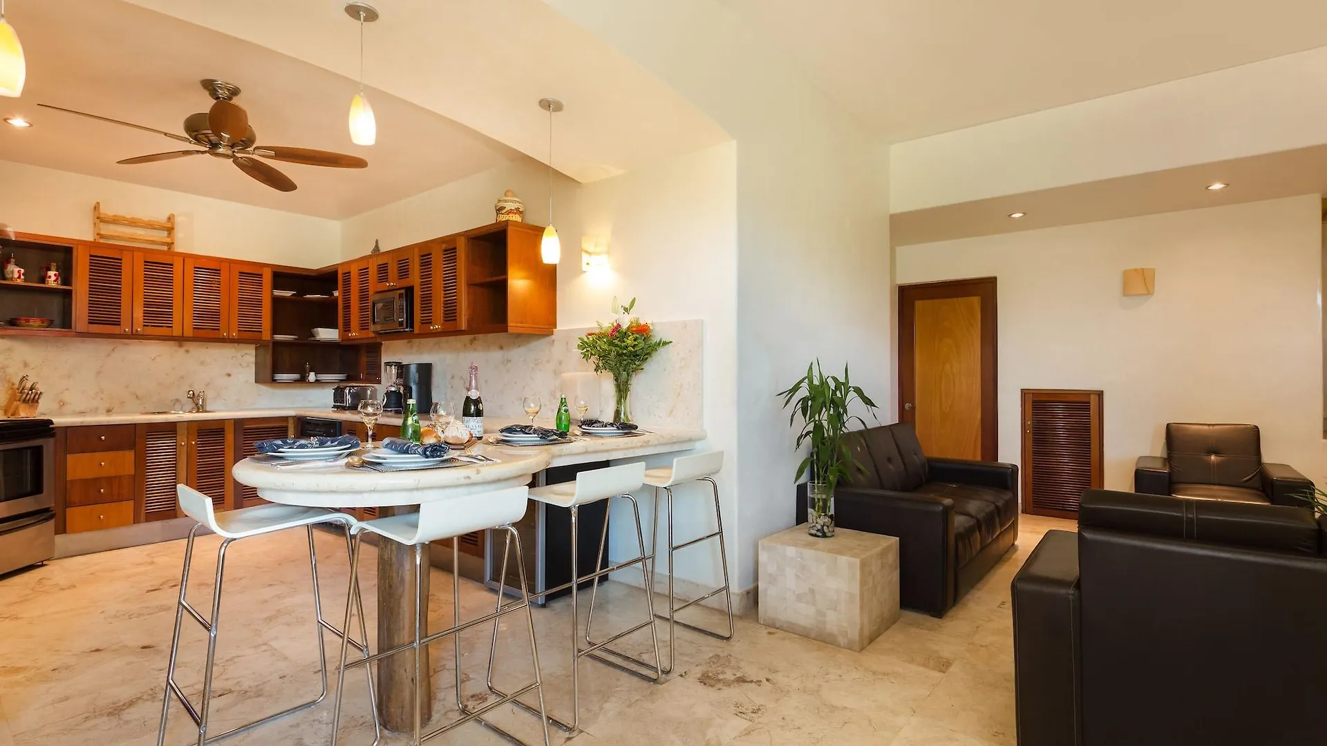 פלאייה דל כרמן Porto Playa Condo Hotel And Beach Club 4*, פלאייה דל כרמן מקסיקו