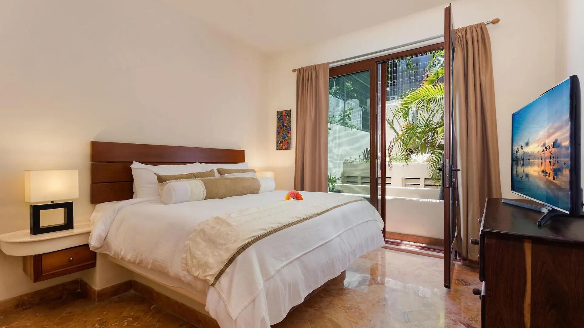 Porto Playa Condo Hotel And Beach Club Playa del Carmen 4*,